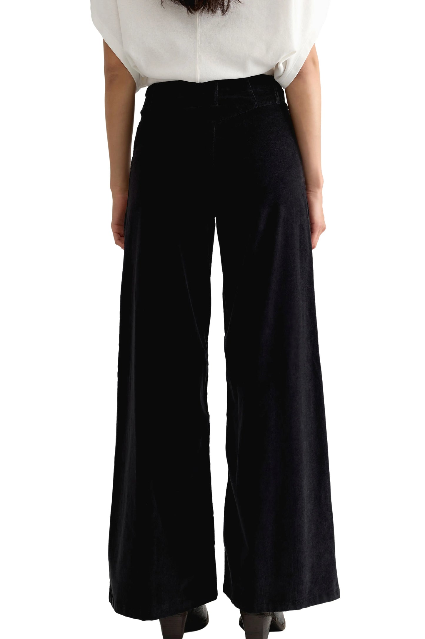 Libre Cord Wide Leg Pant