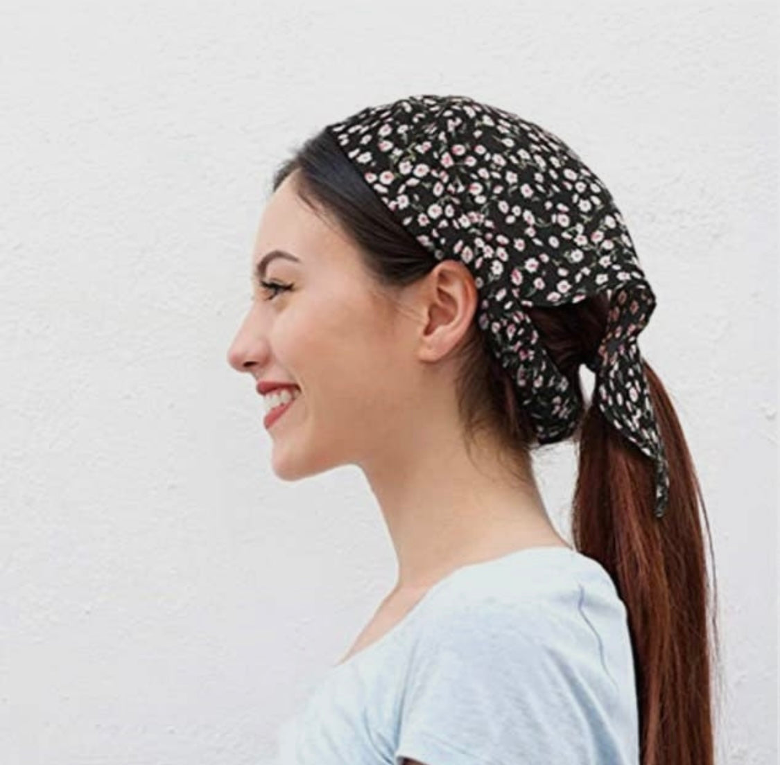 Triangle Head Scarf