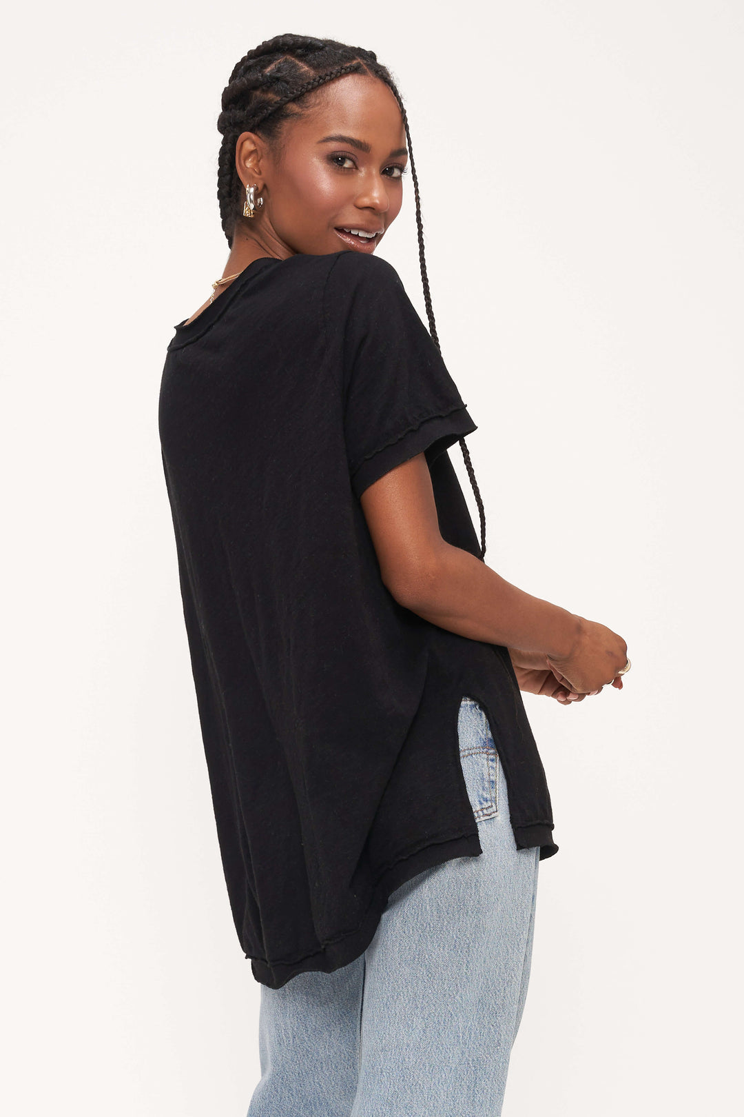 Knock Out V neck