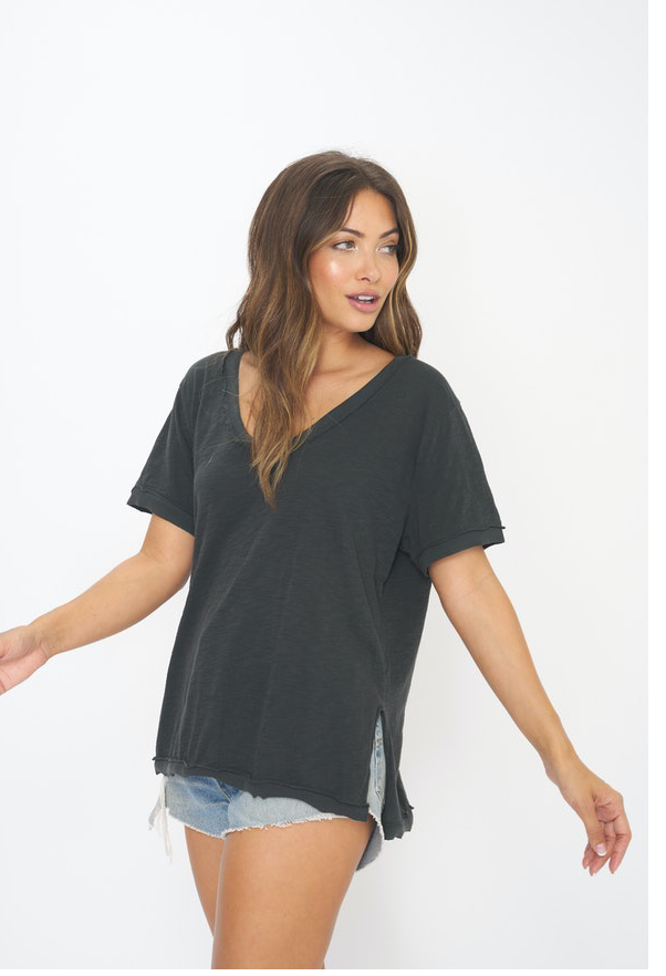 Knock Out V neck