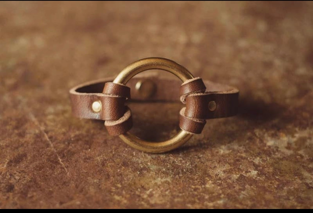 Leather O-Ring Bracelet