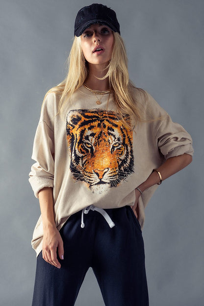 Tiger Face Graphic Sweatshirt