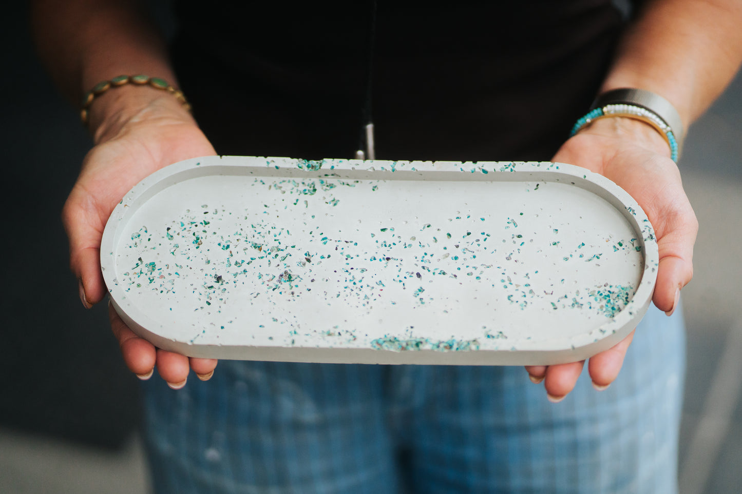 Turq Cemented Oval Tray