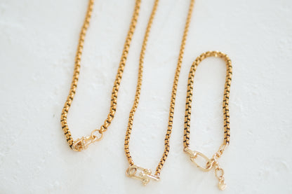 Walker Necklace