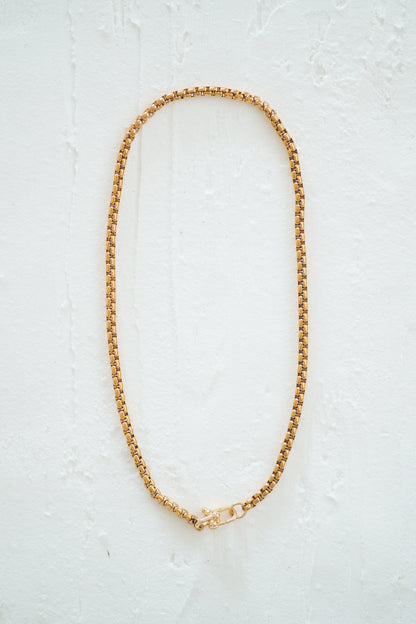 Walker Necklace