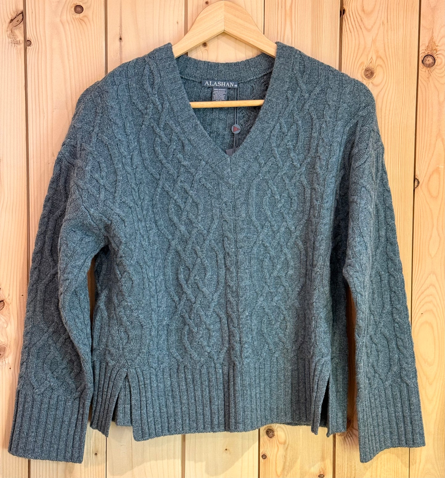 100% Merino Wren Cable V Neck