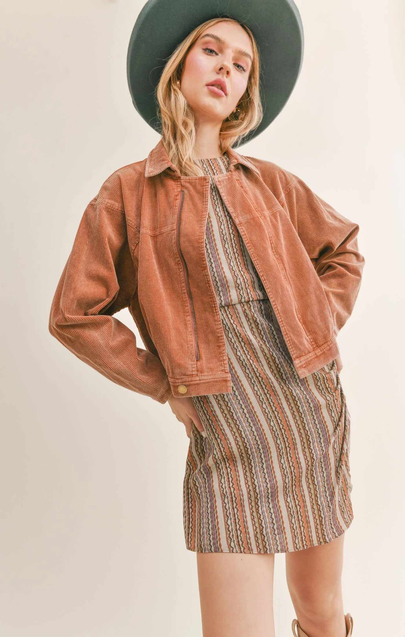 Kahlo Washed Cord Crop Jacket