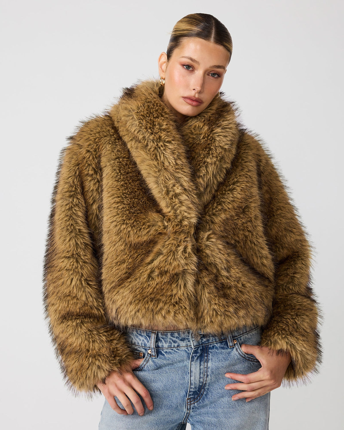 Roe Coat