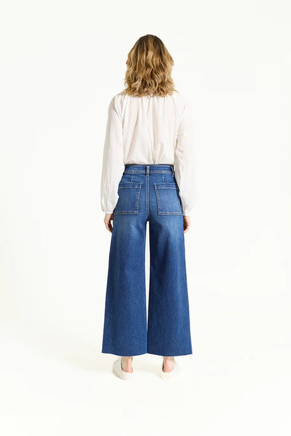 Wide Leg Raw Edge Jeans