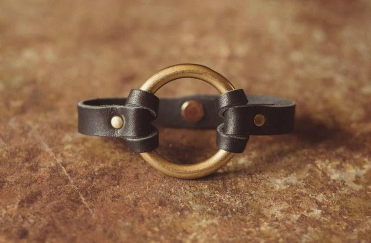 Leather O-Ring Bracelet